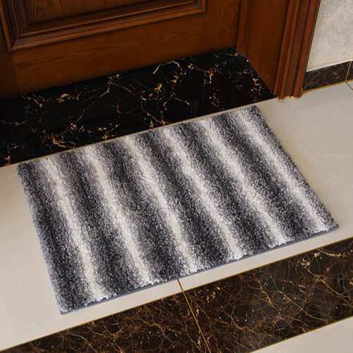 Super tiny stripes undercoat door mat